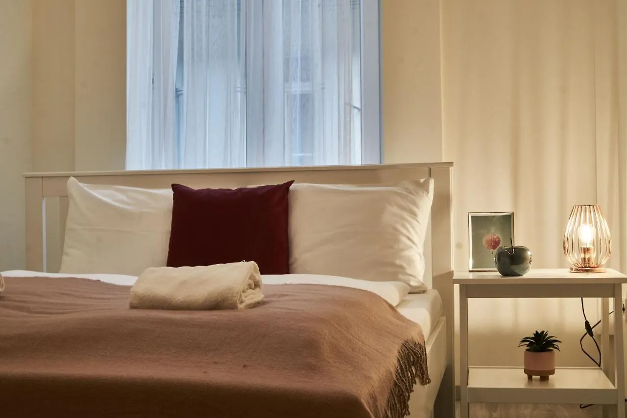 F4 Design Apartment- Boedapest Appartement