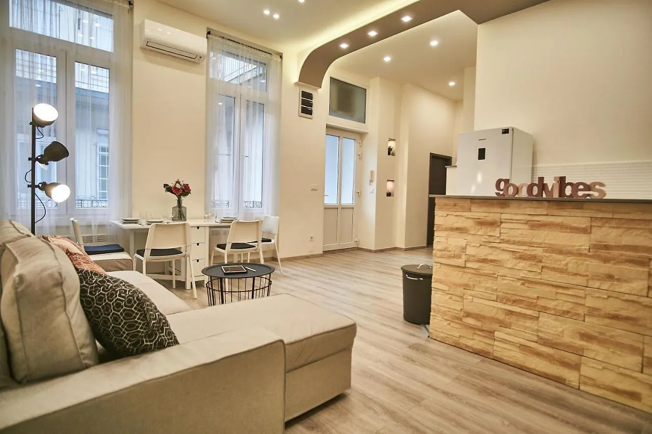 Appartement F4 Design Apartment- Boedapest